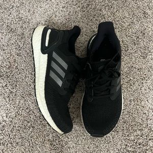 Womens Adidas Ultraboosts-size 5.5